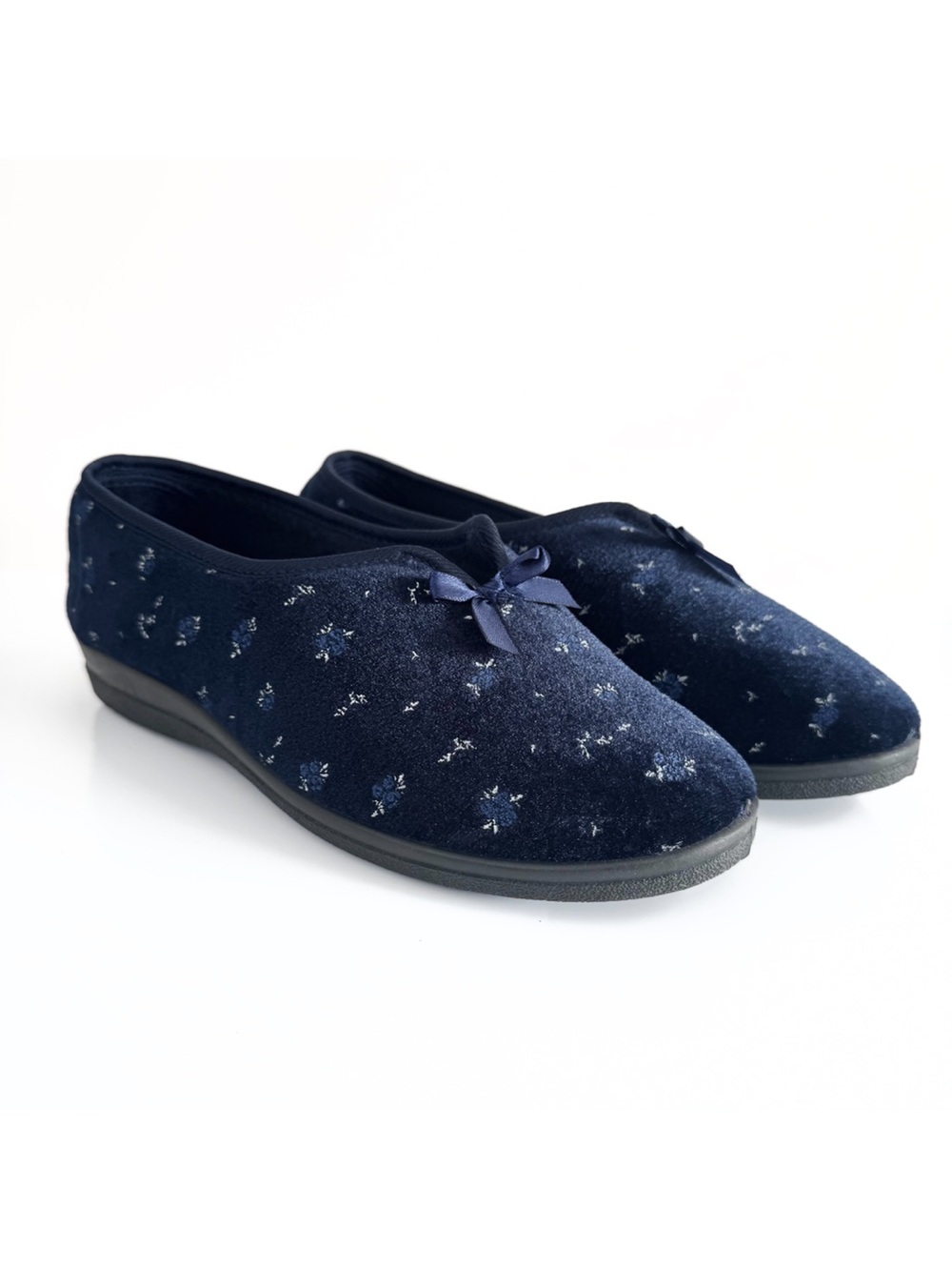 Gabbeni Australian V-cut Velvet Slippers House Shoes Blue Floral NWT